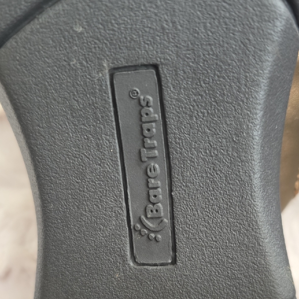 BareTraps Women's Bronze Sandals - Picture 7 of 10